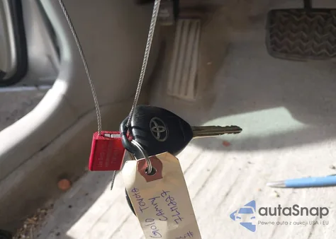 2010 Toyota Camry Le z USA, uszkodzony, nr VIN 4T1BF3EK8AU095268